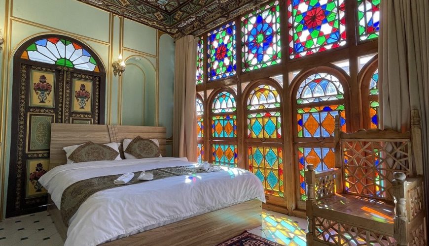 بوتیک هتل جهانشاهی یک خانه سنتی با امکانات مدرن در خدمت میهمانان عزیز است